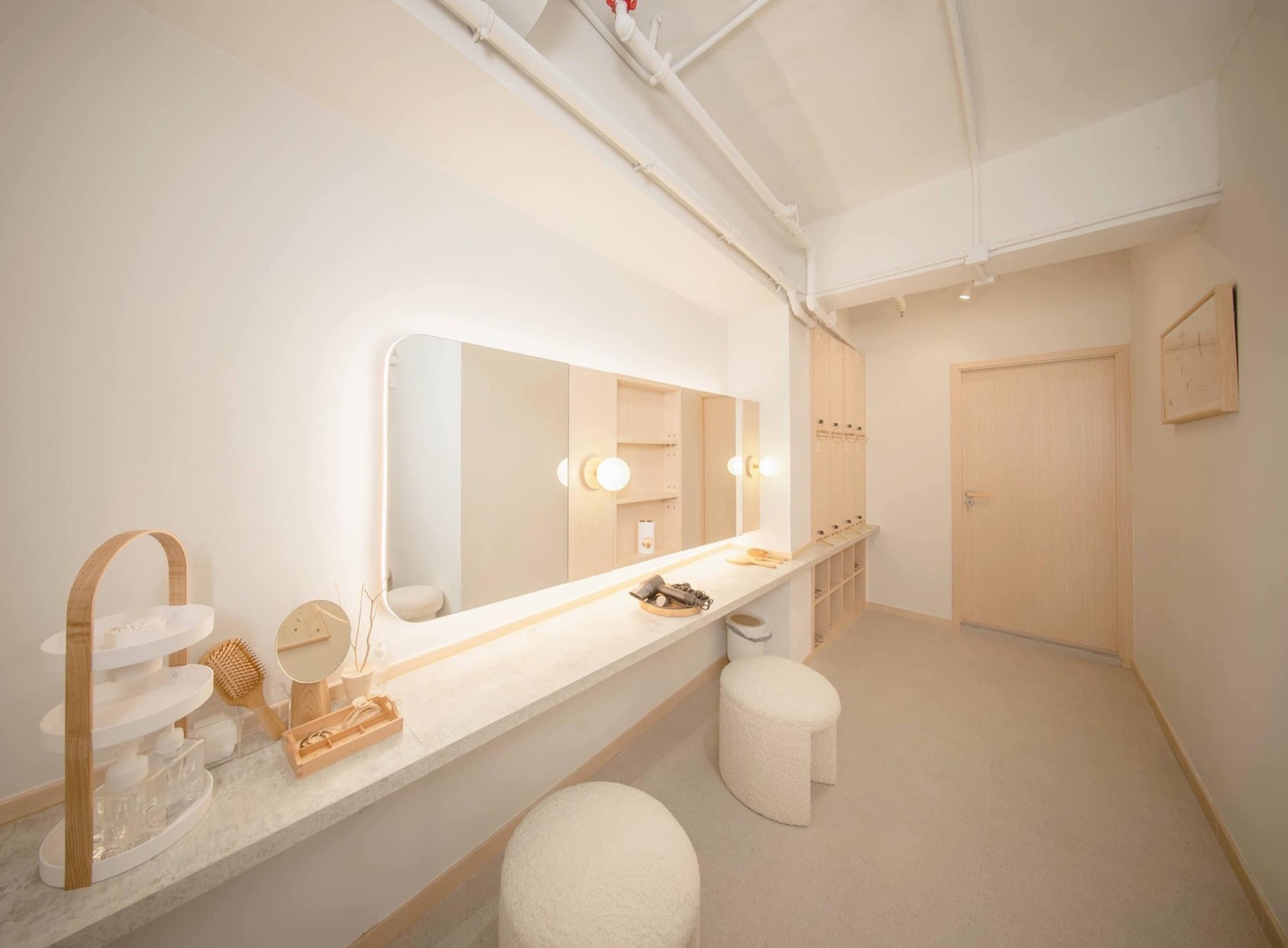 Pelax Home vanity area
